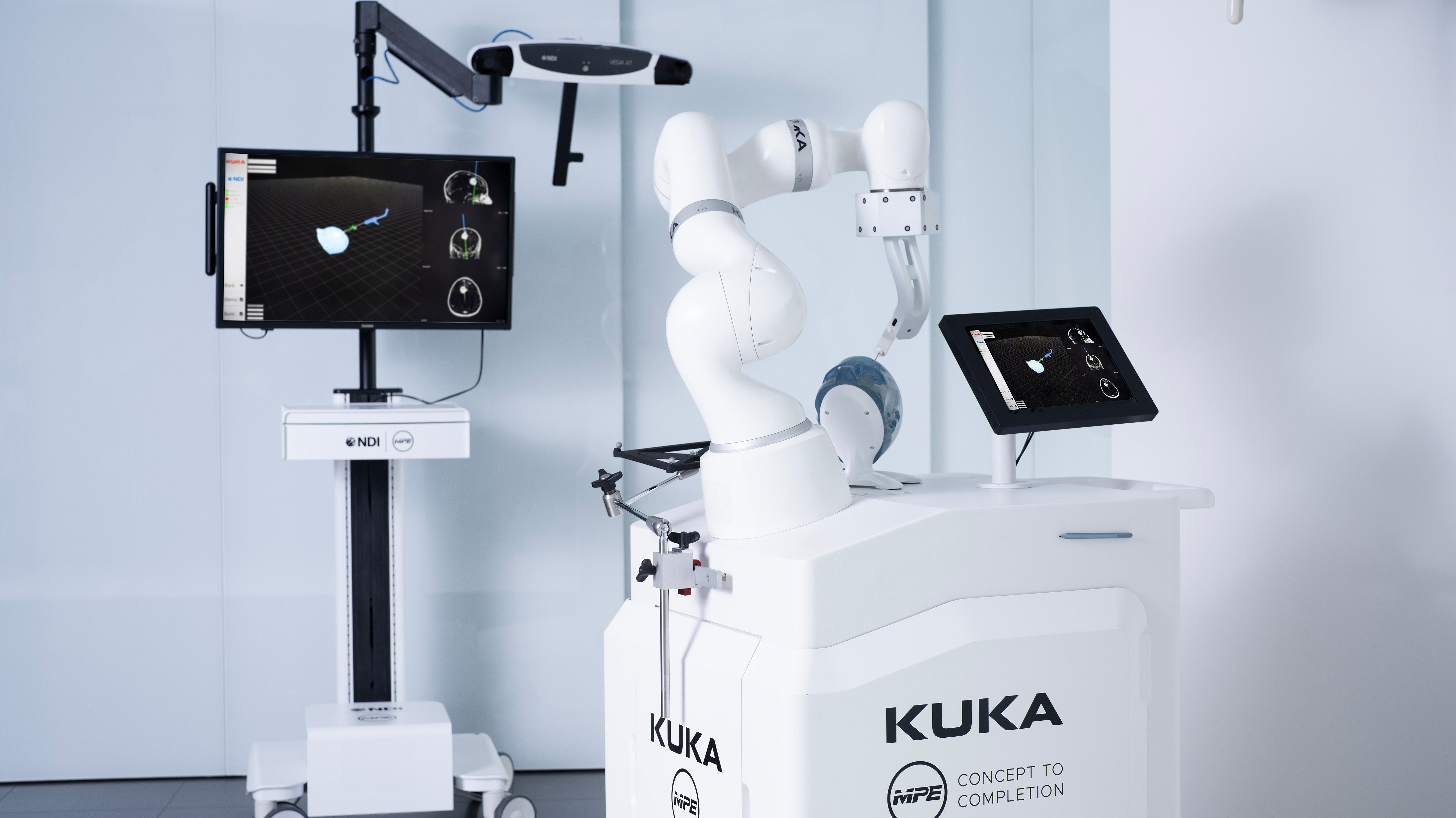 Kuka medical robotics fashion